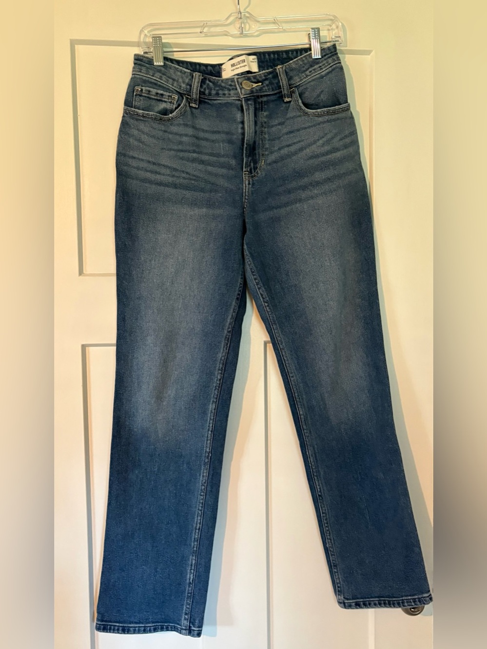 Hollister High Rise Straight Leg Jeans size 4/27